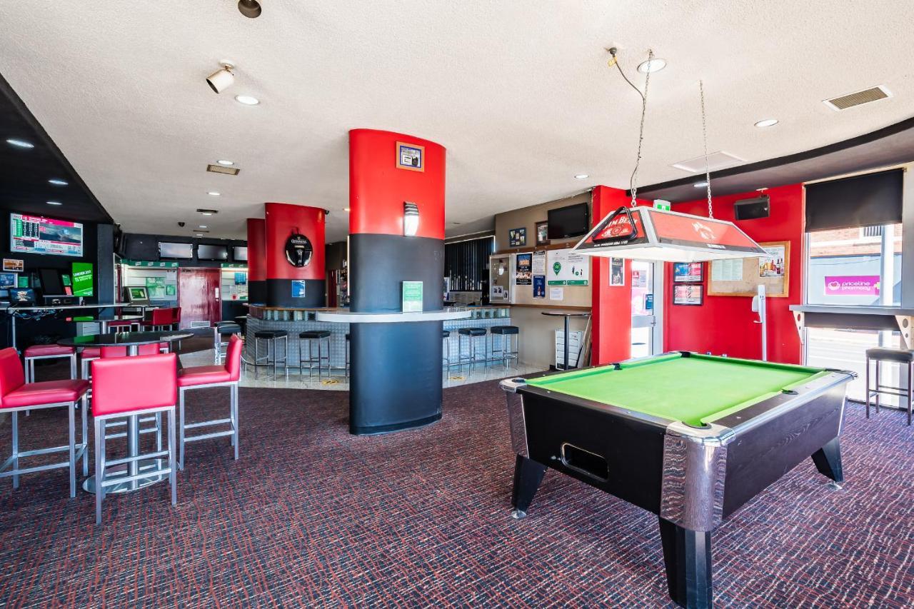 The Lighthouse Hotel Ulverstone Extérieur photo