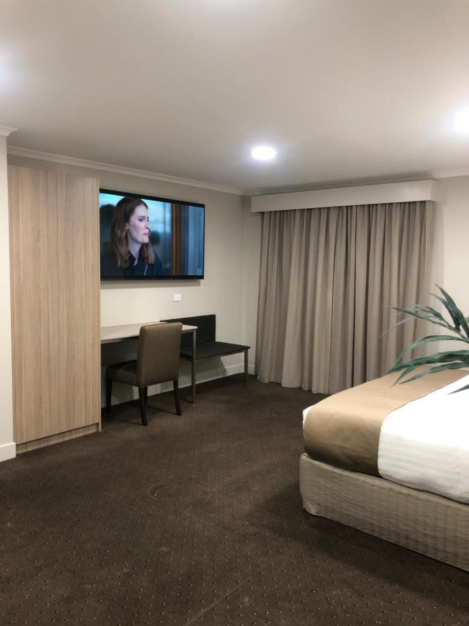 The Lighthouse Hotel Ulverstone Extérieur photo