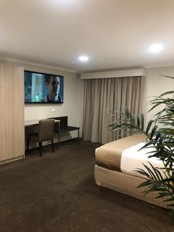 The Lighthouse Hotel Ulverstone Extérieur photo