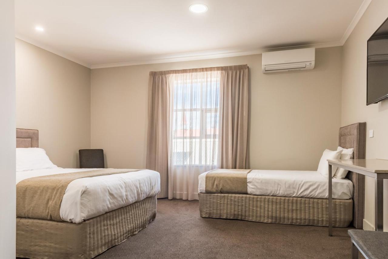 The Lighthouse Hotel Ulverstone Extérieur photo