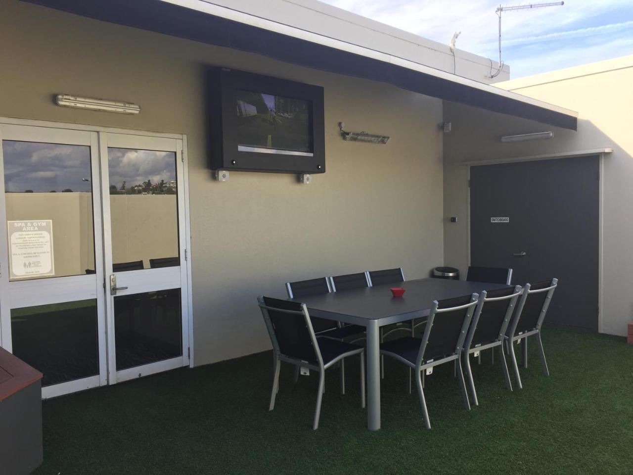 The Lighthouse Hotel Ulverstone Extérieur photo